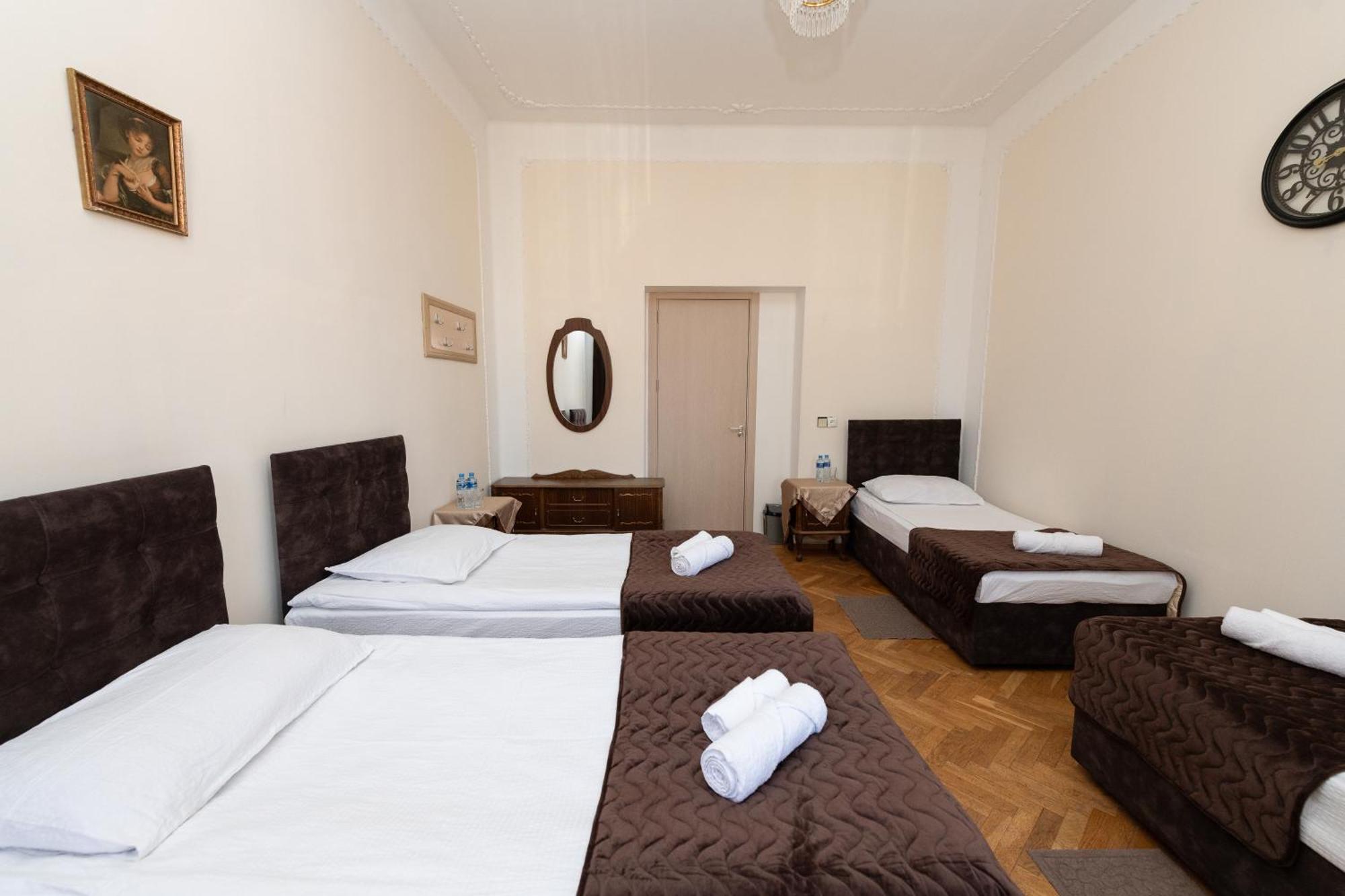 Anna'S Guest House غوري المظهر الخارجي الصورة